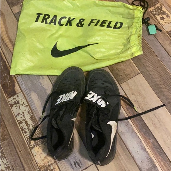 track shoes for shot put and discus